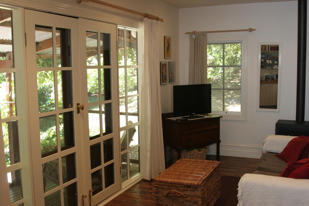 Stone'S Throw Cottage Bed And Breakfast Belgrave Cameră foto