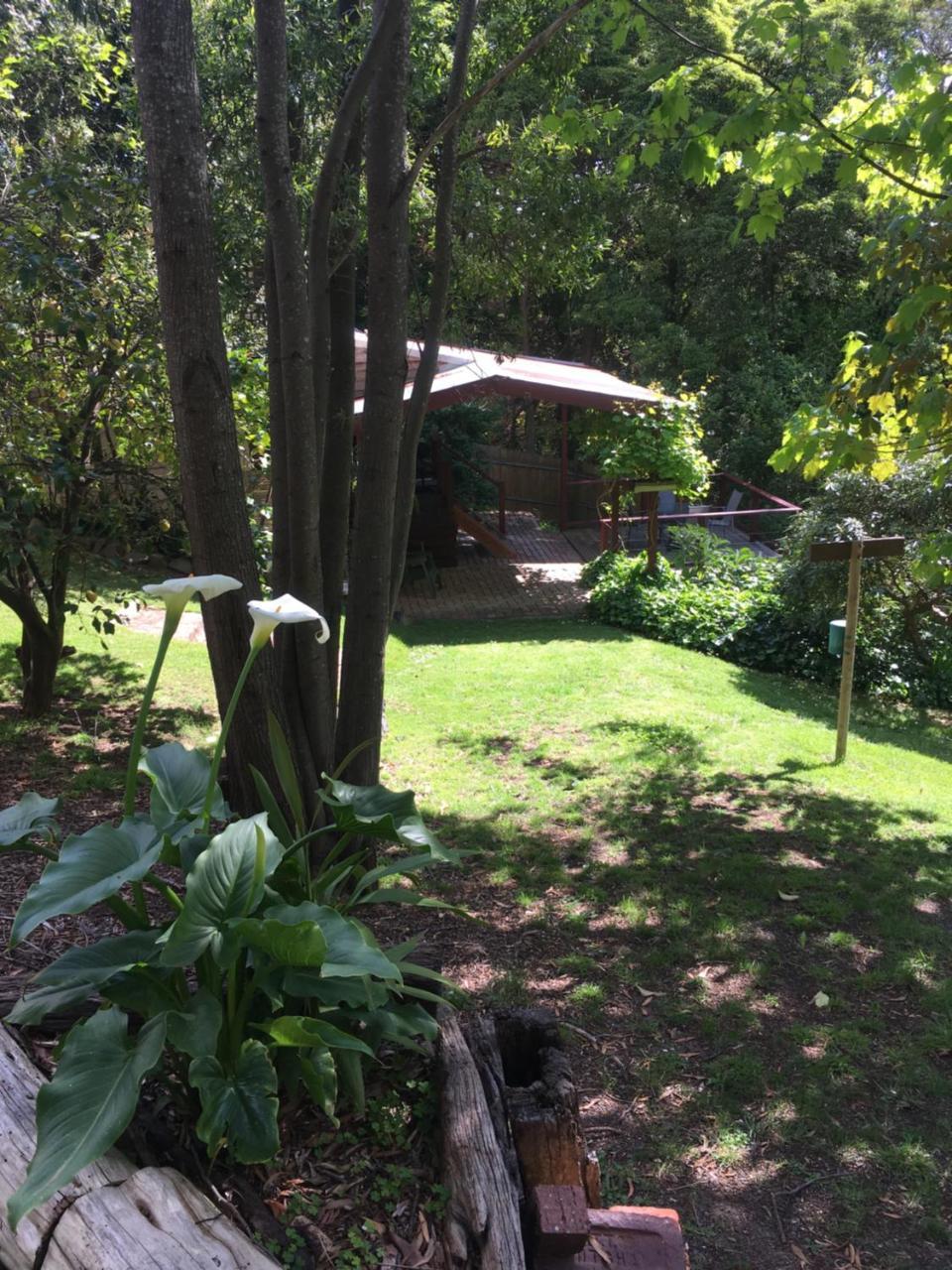 Stone'S Throw Cottage Bed And Breakfast Belgrave Exterior foto
